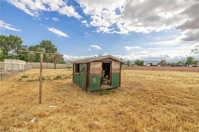5256 W Avenue L, Lancaster, CA 93536