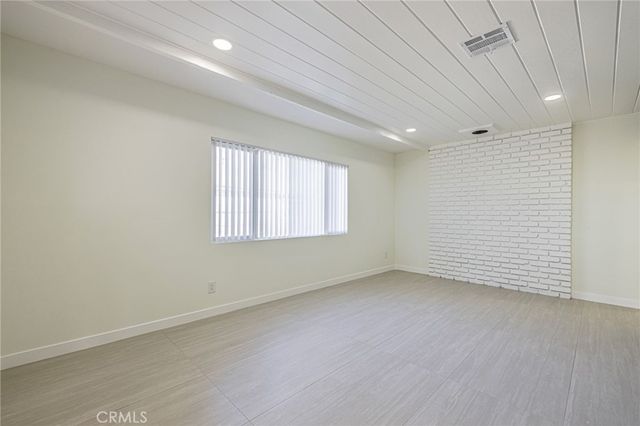 5256 W Avenue L, Lancaster, CA 93536