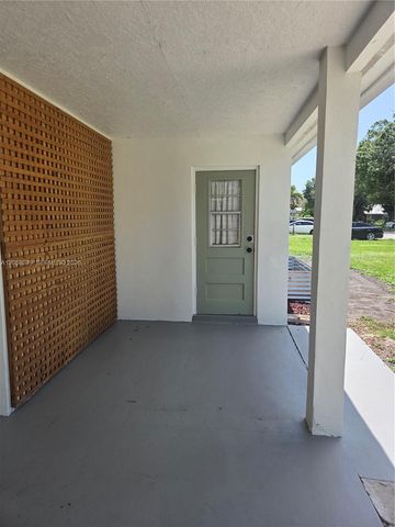 338 Hosbine St 338, Fort Pierce, FL 34982