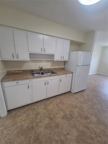 338 Hosbine St 338, Fort Pierce, FL 34982