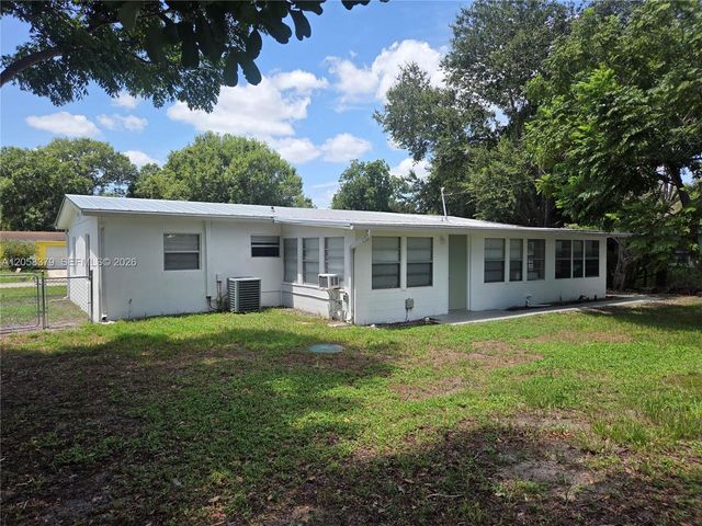 338 Hosbine St 338, Fort Pierce, FL 34982