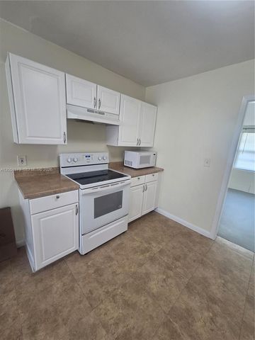 338 Hosbine St 338, Fort Pierce, FL 34982