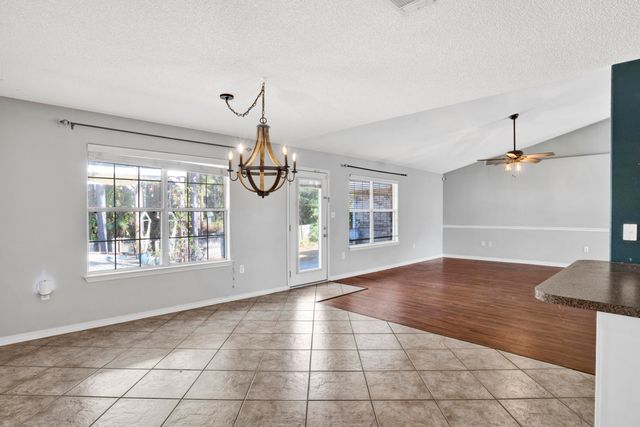 7604 Brewster Street, Navarre, FL 32566