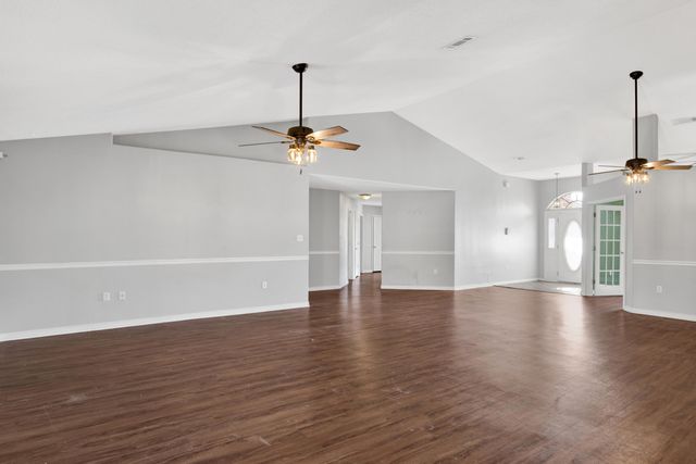 7604 Brewster Street, Navarre, FL 32566