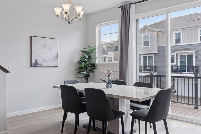 2315 Mckenney Way, North Saint Paul, MN 55109