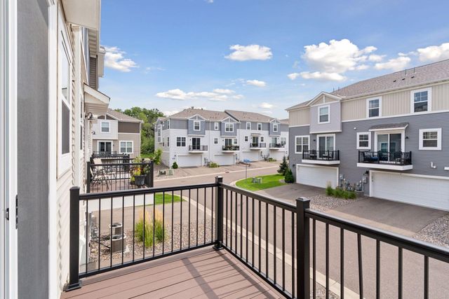 2315 Mckenney Way, North Saint Paul, MN 55109