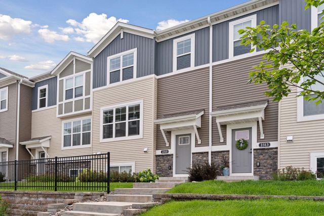 2315 Mckenney Way, North Saint Paul, MN 55109