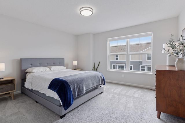 2315 Mckenney Way, North Saint Paul, MN 55109