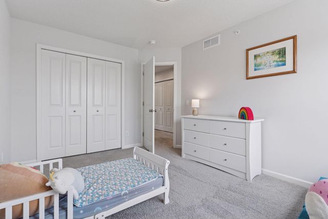 2315 Mckenney Way, North Saint Paul, MN 55109