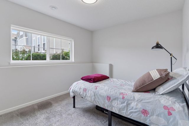 2315 Mckenney Way, North Saint Paul, MN 55109