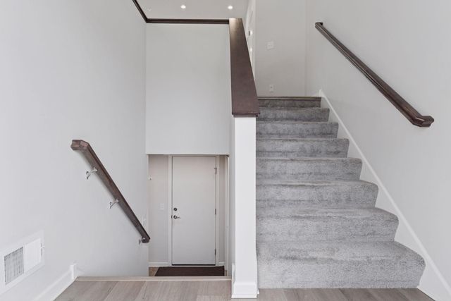 2315 Mckenney Way, North Saint Paul, MN 55109