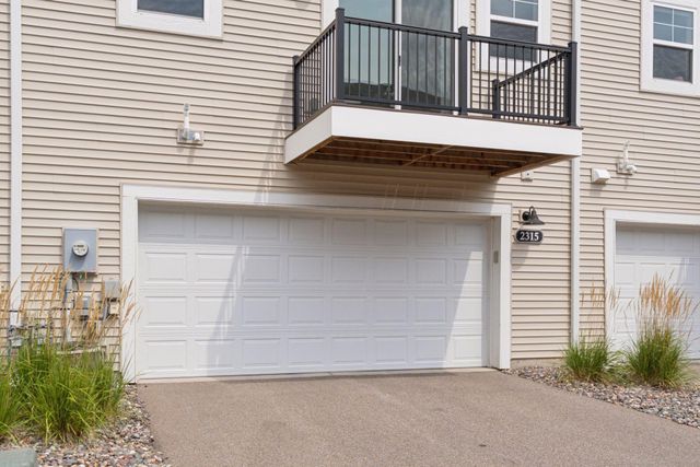 2315 Mckenney Way, North Saint Paul, MN 55109