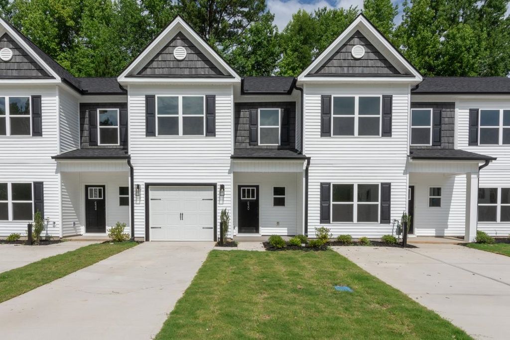 630 Farcroft Trail, Roebuck, SC 29376