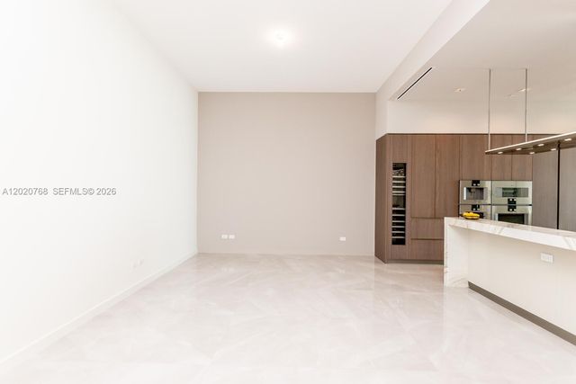 18501 E Collins 1503 1503, Sunny Isles Beach, FL 33160