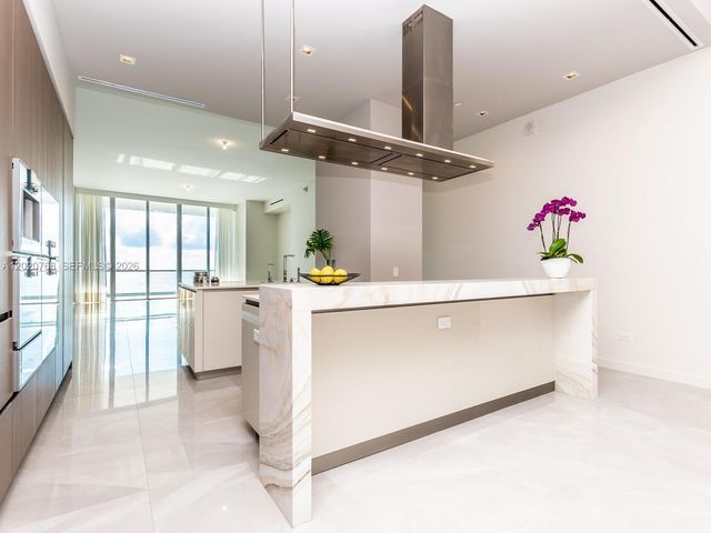 18501 E Collins 1503 1503, Sunny Isles Beach, FL 33160
