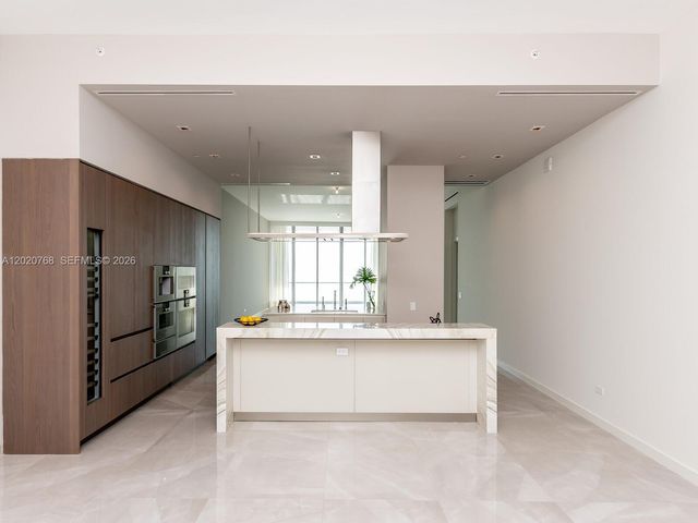18501 E Collins 1503 1503, Sunny Isles Beach, FL 33160