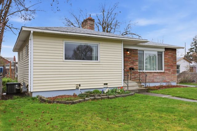 4907 N Stone St, Spokane, WA 99207