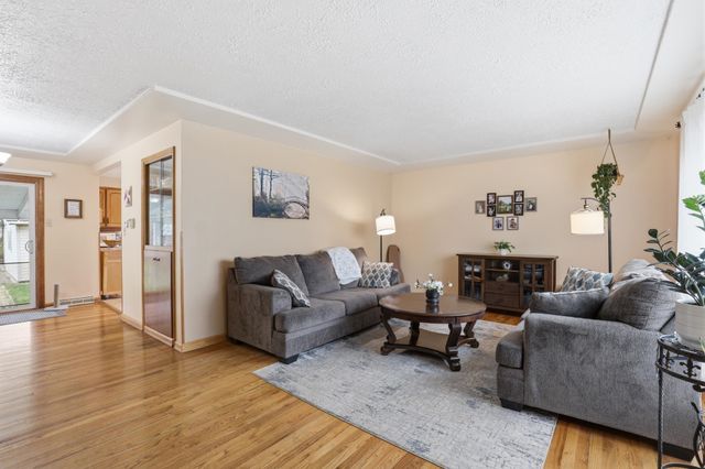 4907 N Stone St, Spokane, WA 99207