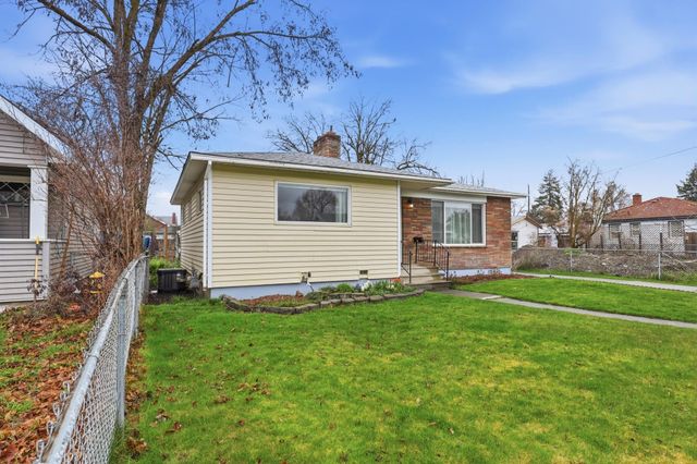 4907 N Stone St, Spokane, WA 99207