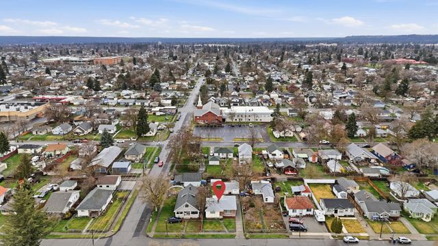 4907 N Stone St, Spokane, WA 99207
