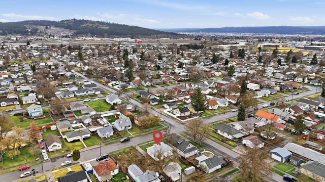 4907 N Stone St, Spokane, WA 99207