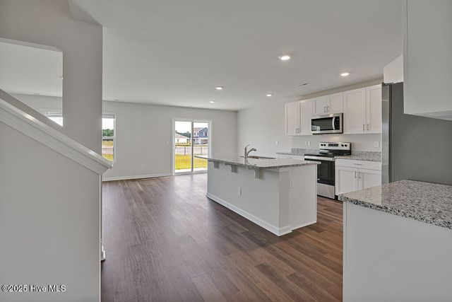 1221 Inner Banks Lane, Jacksonville, NC 28546