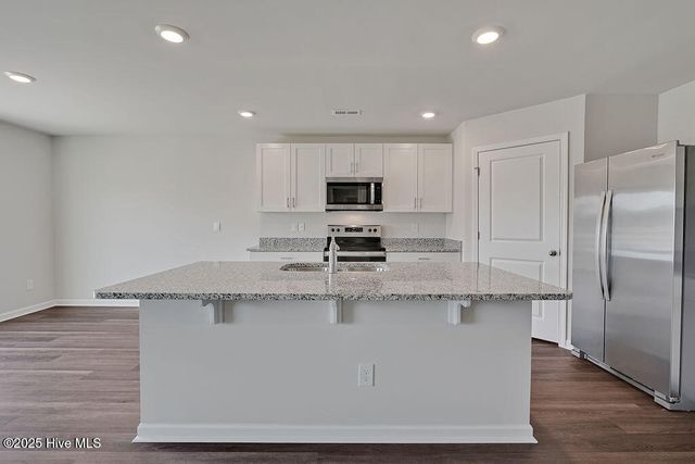 1221 Inner Banks Lane, Jacksonville, NC 28546