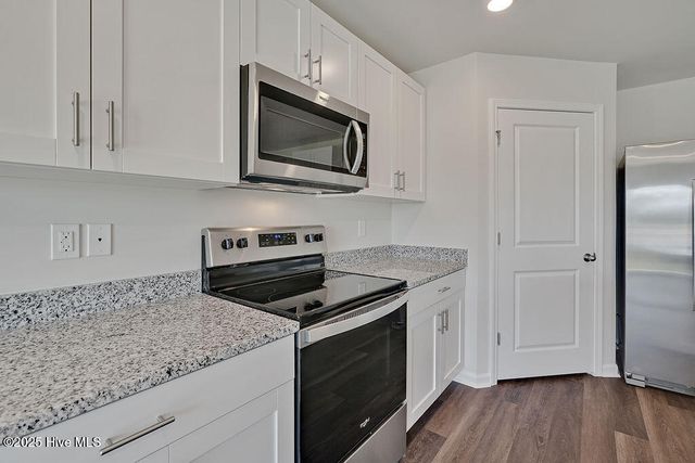 1221 Inner Banks Lane, Jacksonville, NC 28546