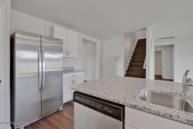 1221 Inner Banks Lane, Jacksonville, NC 28546