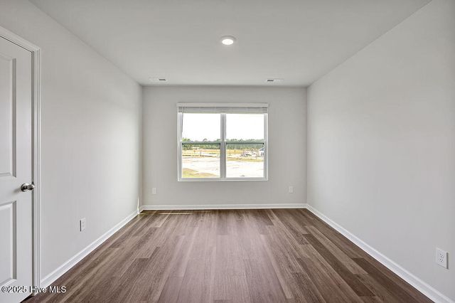 1221 Inner Banks Lane, Jacksonville, NC 28546