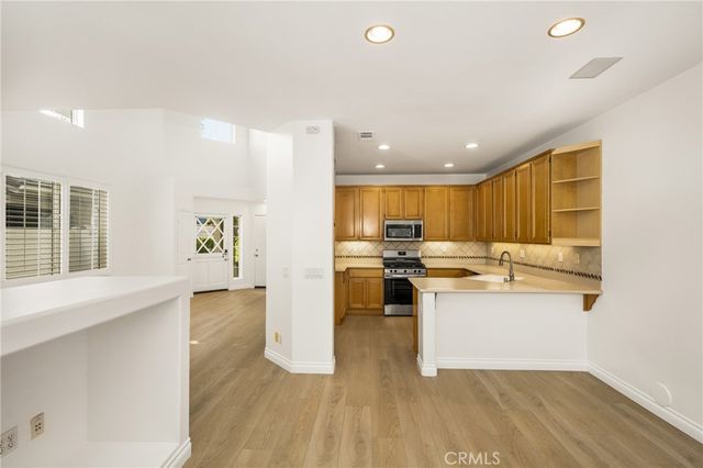 18621 Park Meadow, Huntington Beach, CA 92648