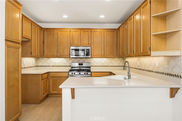 18621 Park Meadow, Huntington Beach, CA 92648