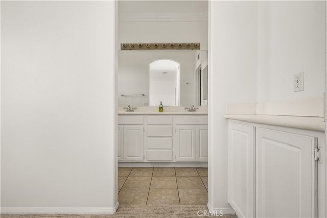 18621 Park Meadow, Huntington Beach, CA 92648