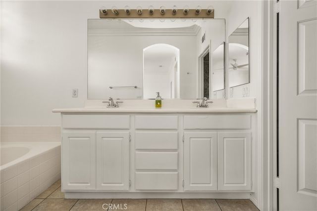 18621 Park Meadow, Huntington Beach, CA 92648