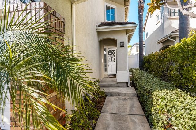 18621 Park Meadow, Huntington Beach, CA 92648