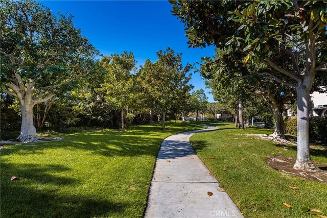 18621 Park Meadow, Huntington Beach, CA 92648