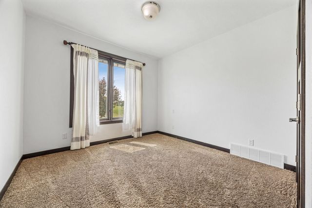 3004 6th Street E, West Fargo, ND 58078