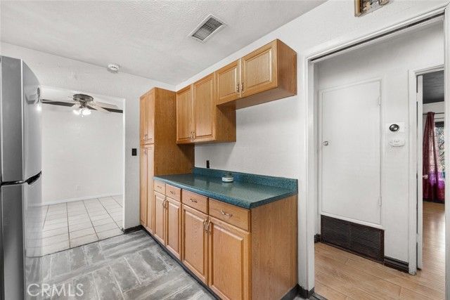 44221 4th Street, Lancaster, CA 93535