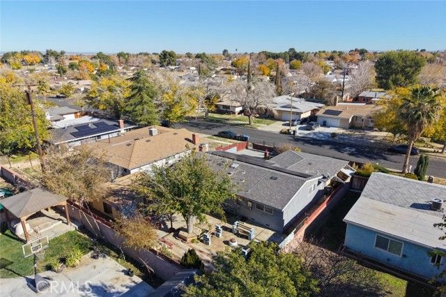 44221 4th Street, Lancaster, CA 93535