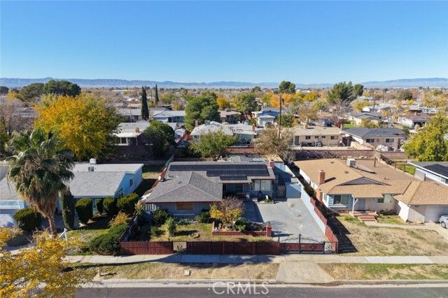 44221 4th Street, Lancaster, CA 93535