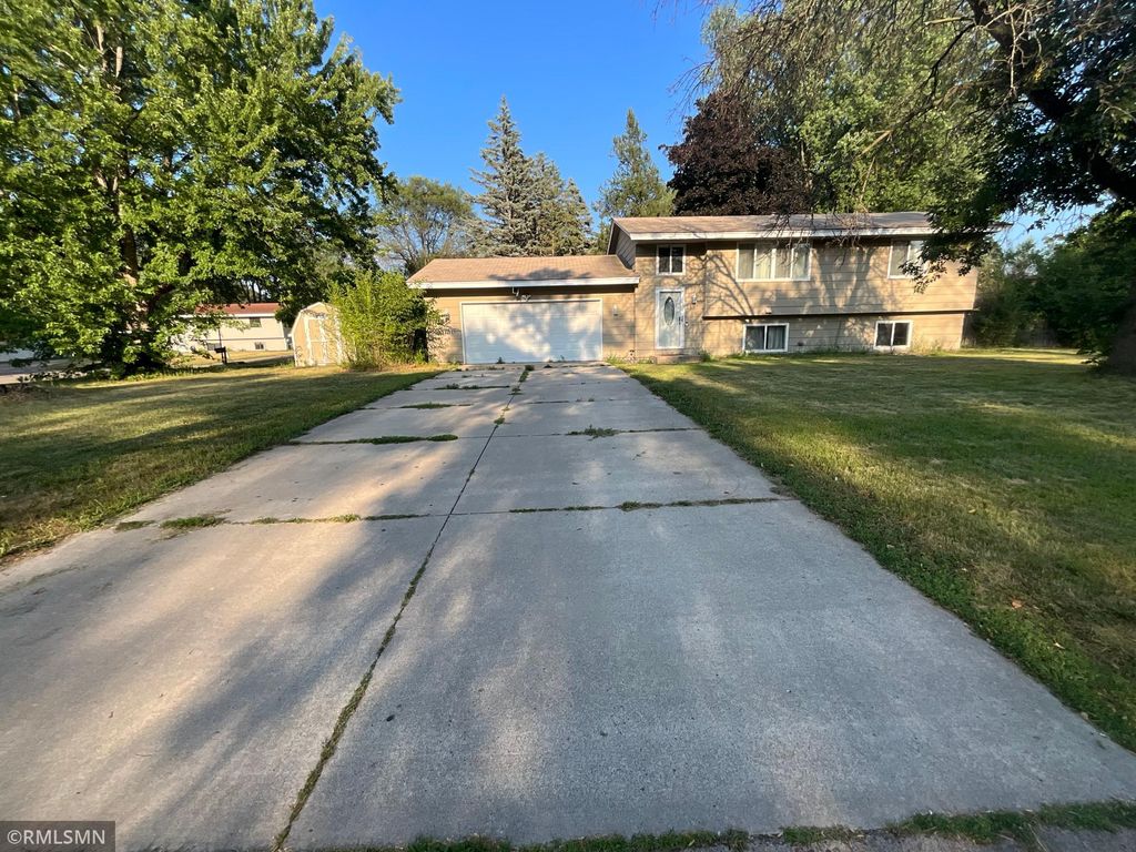 7308 Fremont Avenue N, Brooklyn Park, MN 55444 — exterior