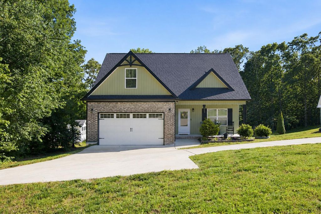 233 Eastview Cove Drive SE, Cleveland, TN 37323