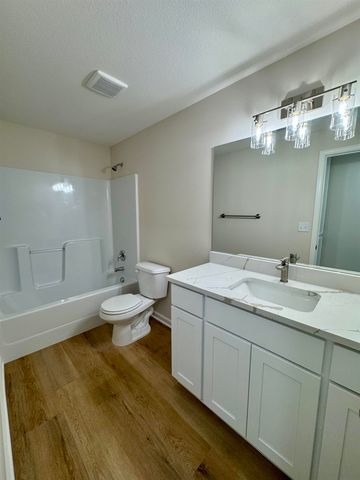 10403 W 35th St S, Wichita, KS 67215
