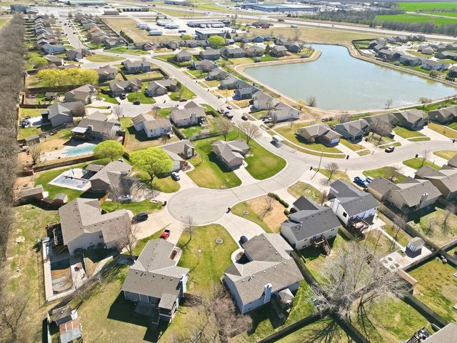 10403 W 35th St S, Wichita, KS 67215