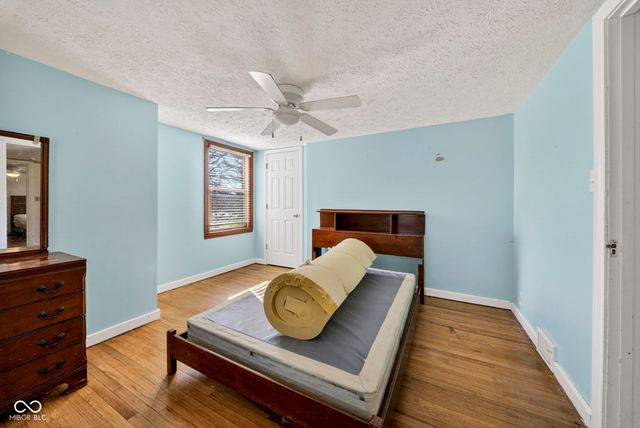 6702 E 96th Street, Fishers, IN 46038