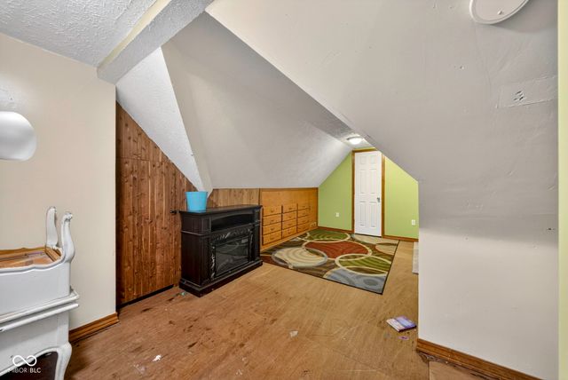 6702 E 96th Street, Fishers, IN 46038