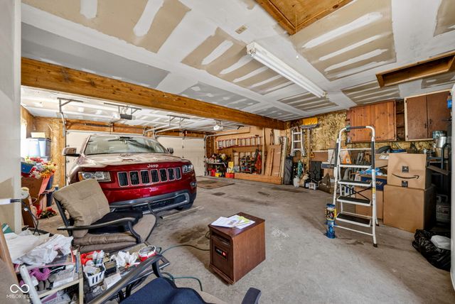 6702 E 96th Street, Fishers, IN 46038