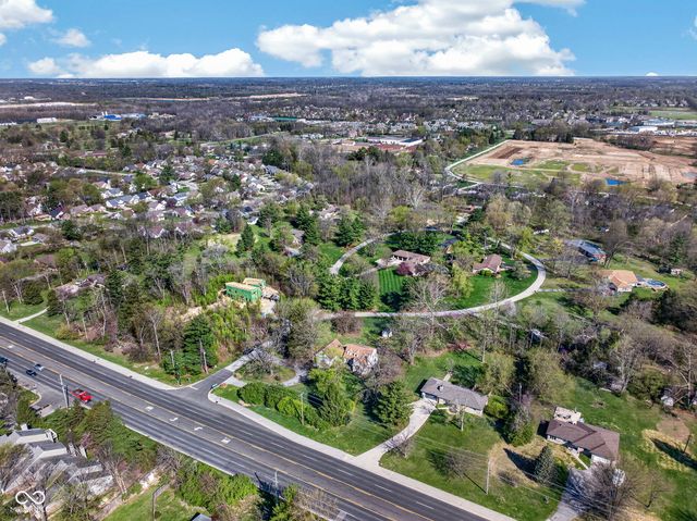 6702 E 96th Street, Fishers, IN 46038