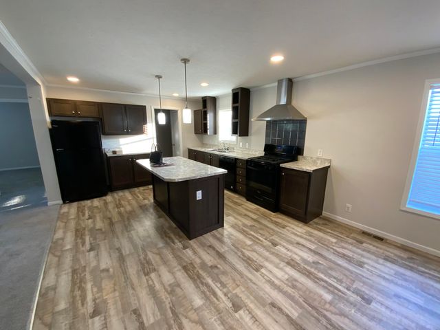 3635 Hawthorn Drive, Jackson, MI 49201