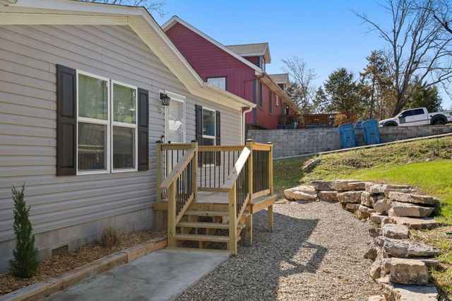 145 Grand Avenue, Branson, MO 65616